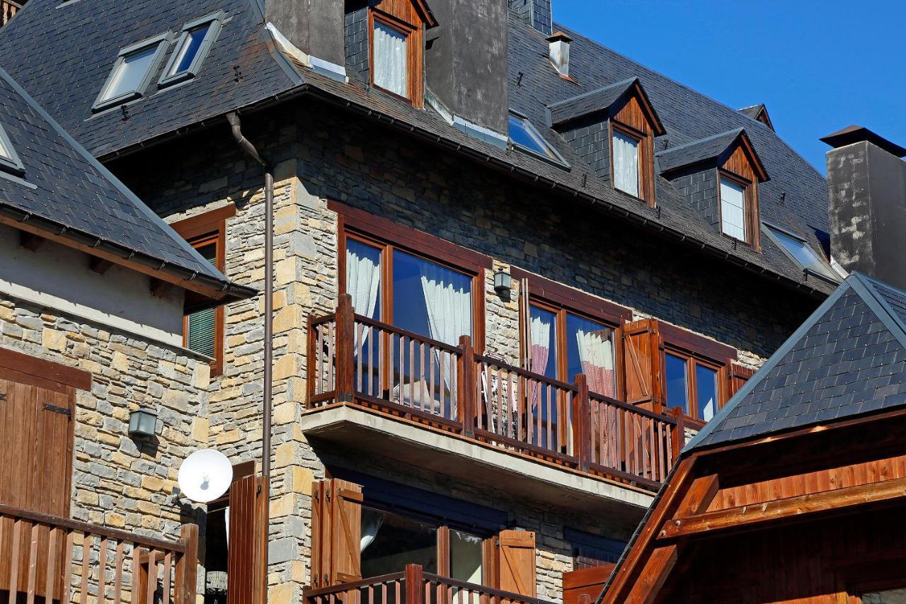 Apartamento La Santeta De Aran Vielha Exterior foto